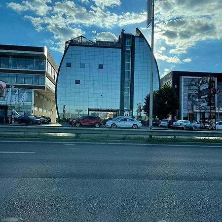 Cedartree Prishtina Apartment Prishtine Bagian luar foto