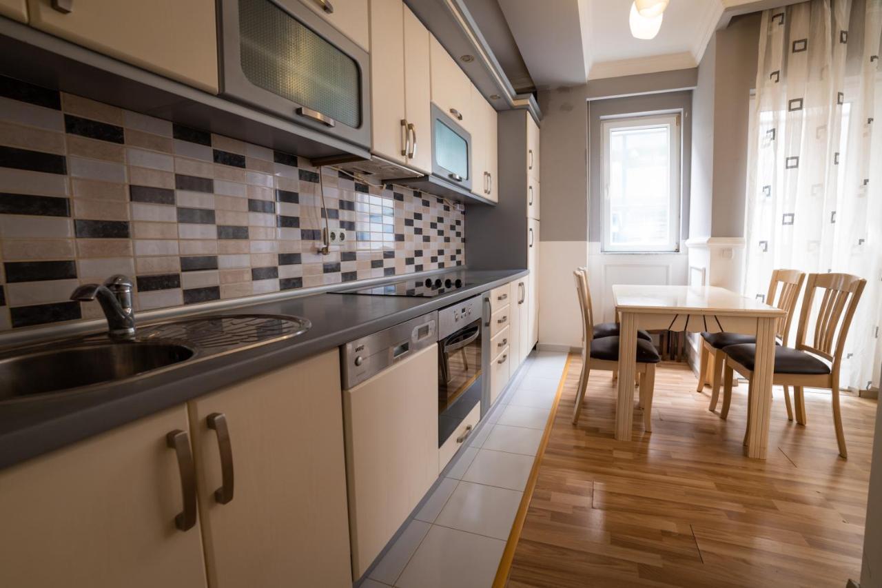 Cedartree Prishtina Apartment Prishtine Bagian luar foto