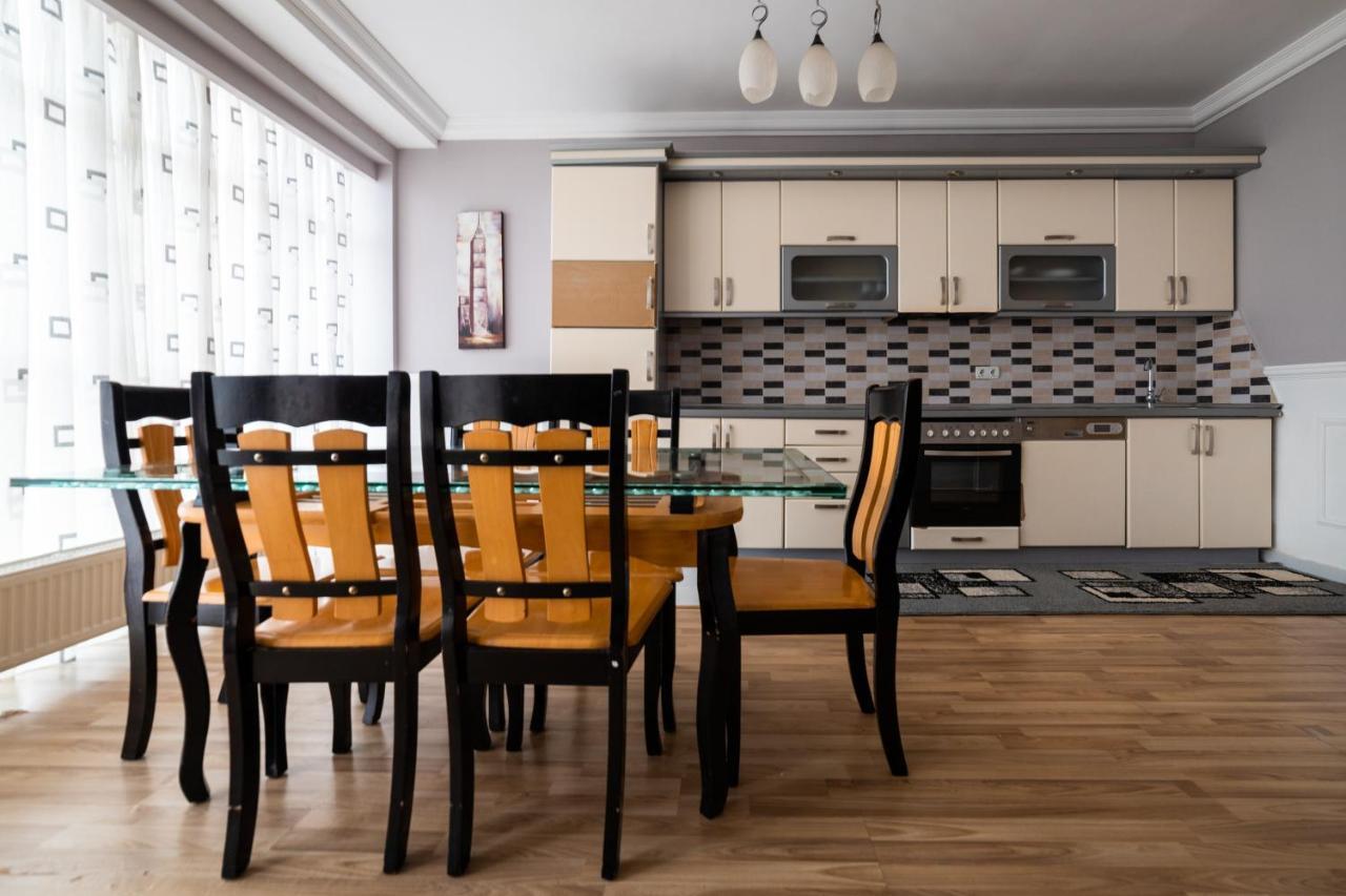 Cedartree Prishtina Apartment Prishtine Bagian luar foto