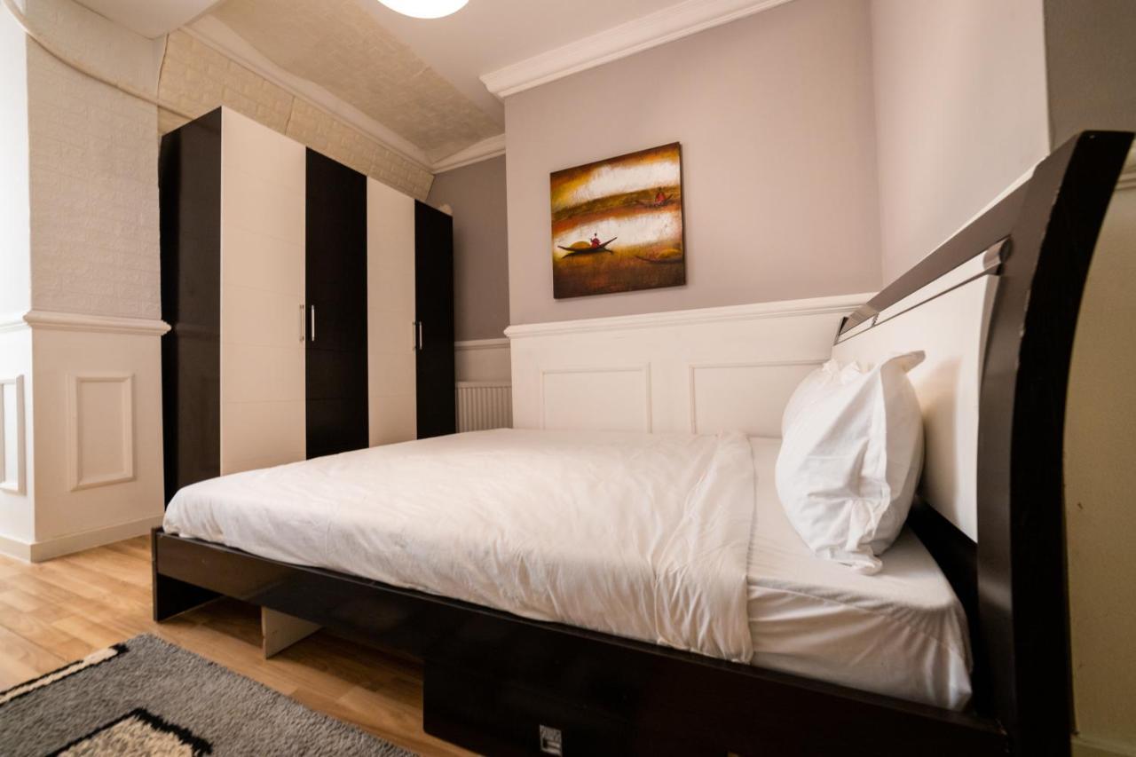 Cedartree Prishtina Apartment Prishtine Bagian luar foto
