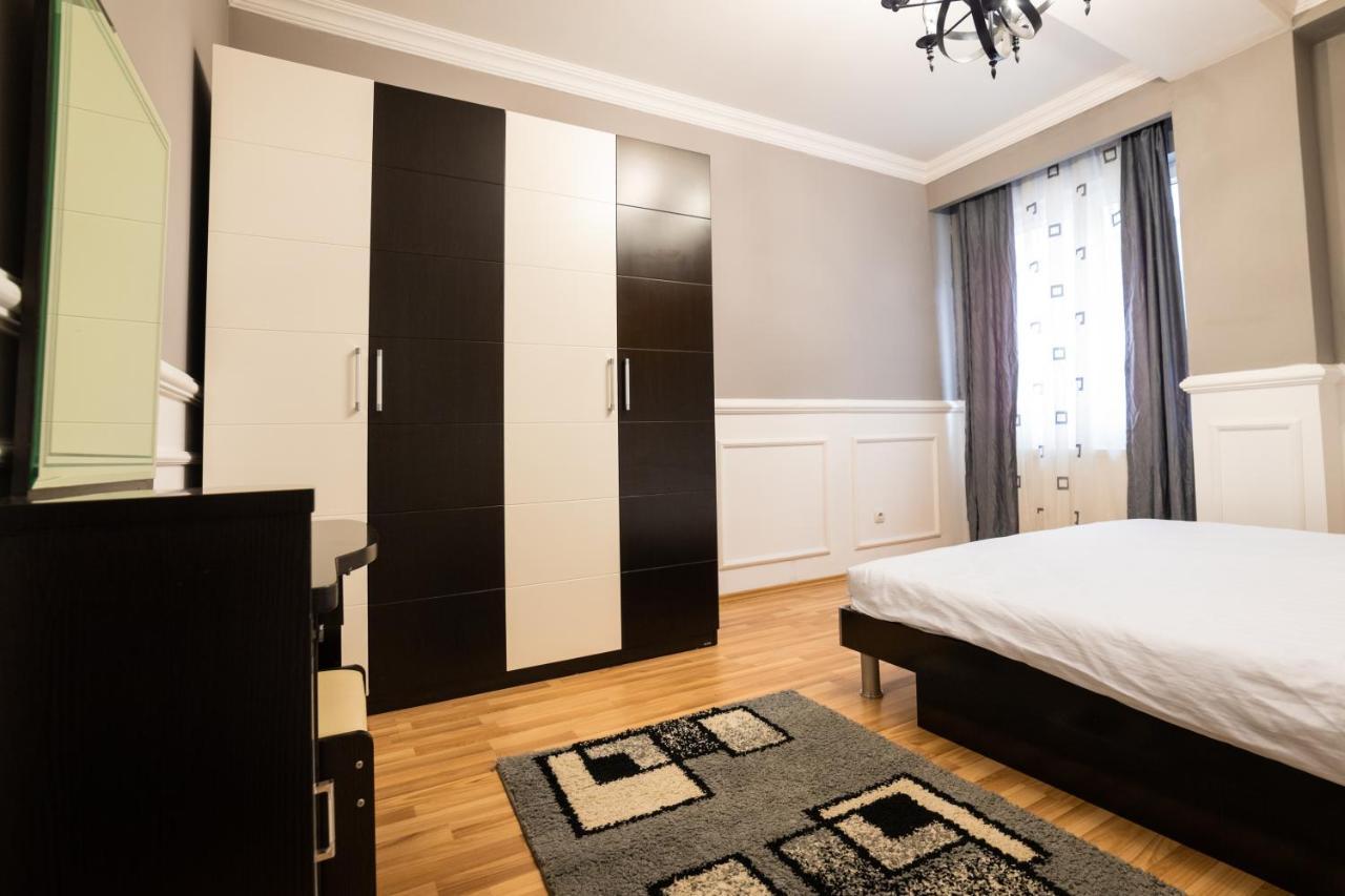 Cedartree Prishtina Apartment Prishtine Bagian luar foto