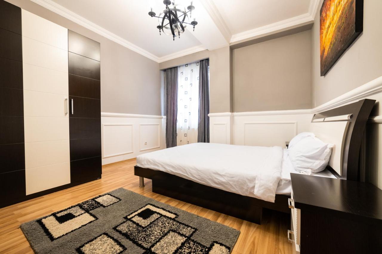 Cedartree Prishtina Apartment Prishtine Bagian luar foto