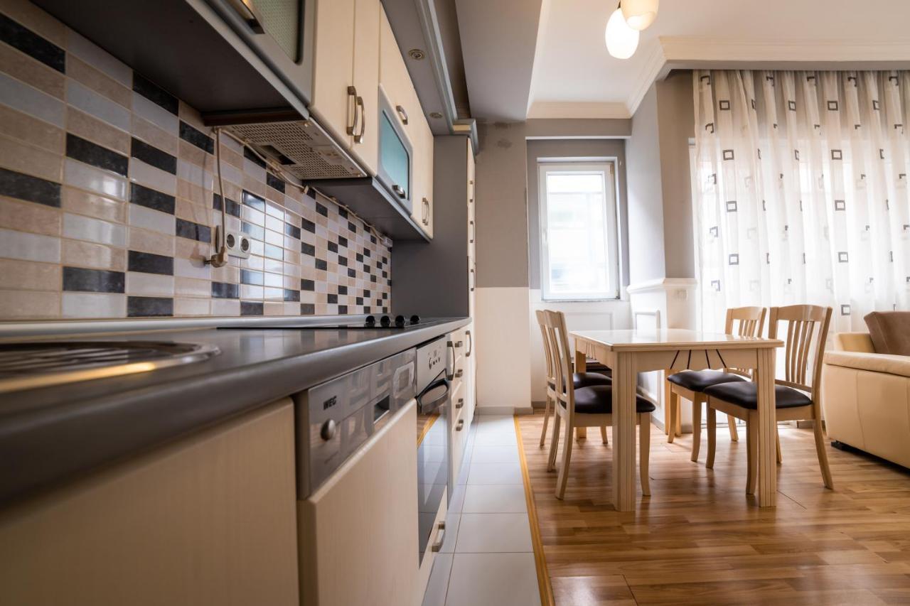 Cedartree Prishtina Apartment Prishtine Bagian luar foto