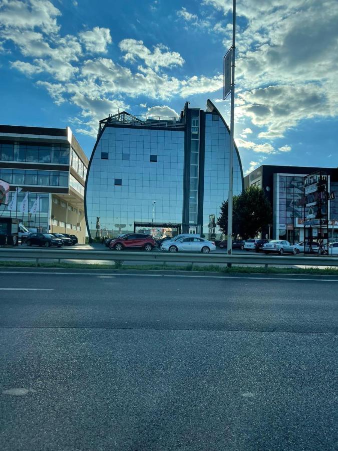 Cedartree Prishtina Apartment Prishtine Bagian luar foto